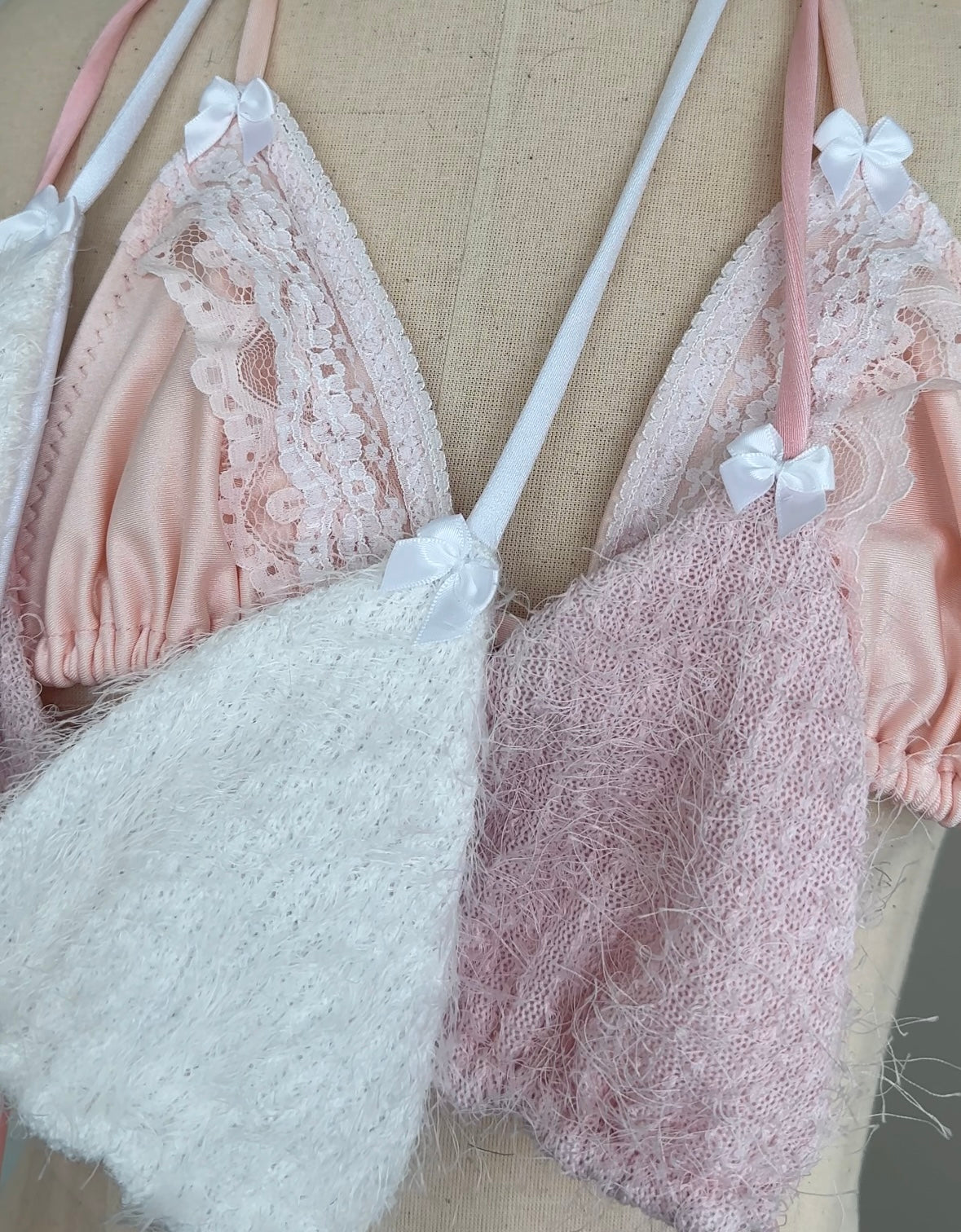 LACED Top - Pale Pink